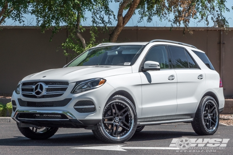 2016 Mercedes-Benz GLE/ML-Class with 22" Giovanna Austin in Semi Gloss Black (Chrome Stainless Steel Lip) wheels