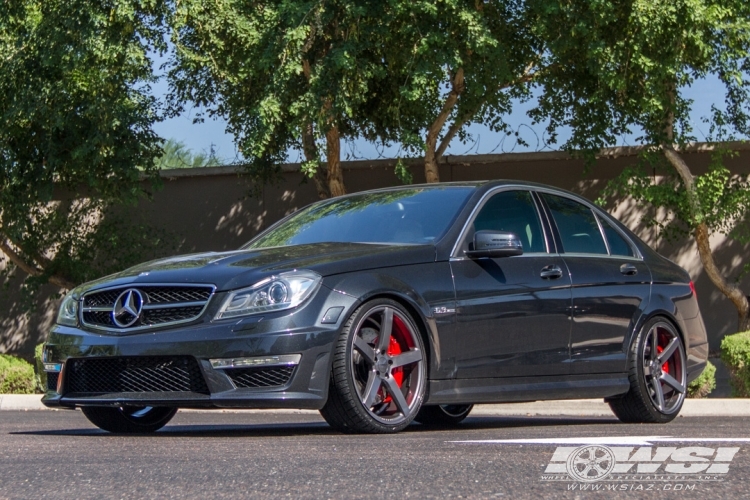 2013 Mercedes-Benz C-Class with 20" Vossen CV3-R in Gloss Graphite wheels