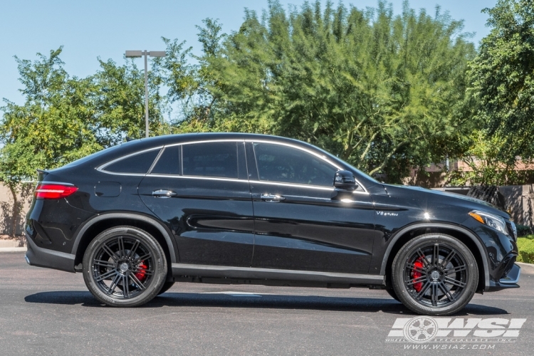 2016 Mercedes-Benz GLE/ML-Class with 22" Gianelle Tropez in Semi Gloss Black wheels