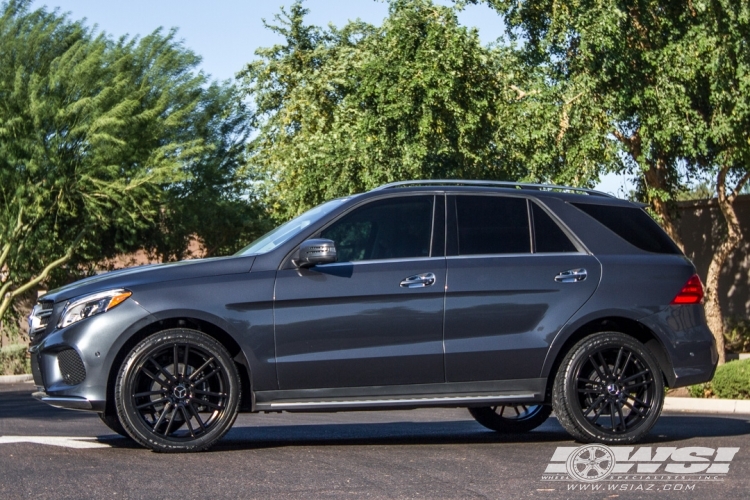 2016 Mercedes-Benz GLE/ML-Class with 22" Koko Kuture Massa-7 in Satin Black wheels