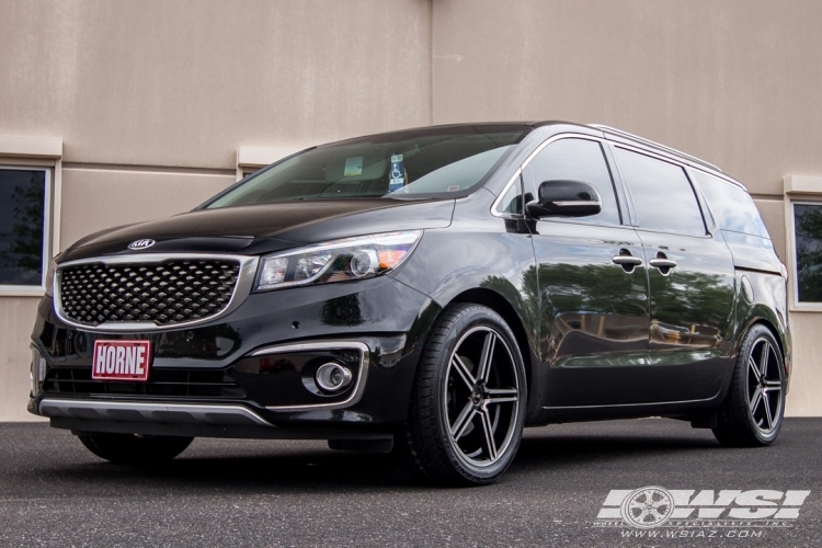 2015 Kia Sedona with 20" Gianelle Lucca in Satin Black Machined wheels