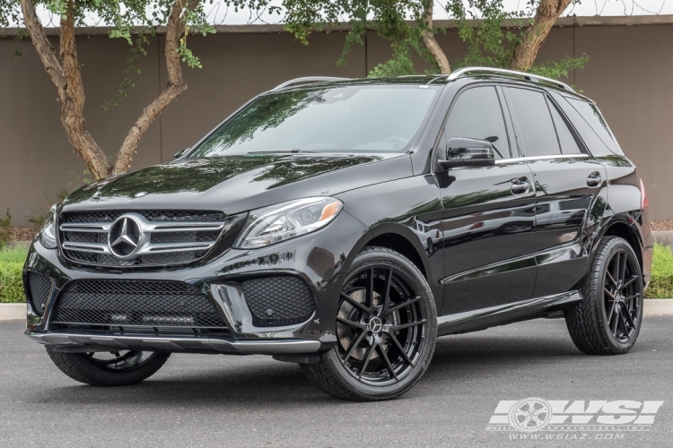 2016 Mercedes-Benz GLE/ML-Class with 22" Gianelle Monaco in Semi Gloss Black wheels