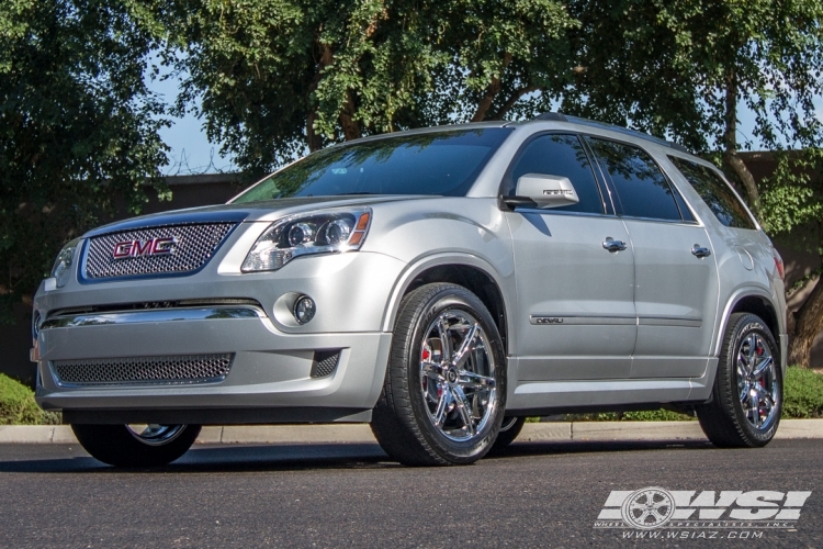 2012 GMC Acadia with 20" Lexani R-6 in Chrome wheels