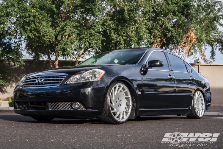 2007 Infiniti M with 20" Vossen VLE-1 in Silver wheels