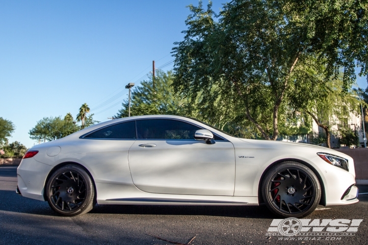 2016 Mercedes-Benz S-Class with 20" Vossen VLE-1 in Silver wheels