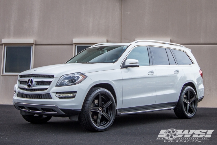 2015 Mercedes-Benz GLS/GL-Class with 22" Giovanna Dublin-5 in Semi Gloss Black wheels