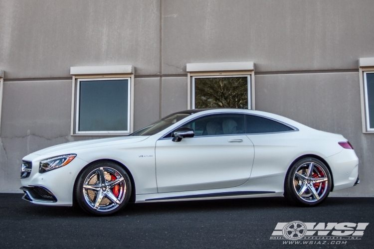 2016 Mercedes-Benz S-Class with 20" Lexani R-Four in Chrome wheels