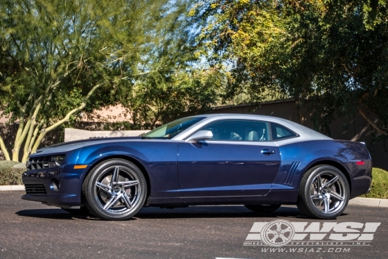 2010 Chevrolet Camaro with 20" RSR R802 (FF) in Hyper Black wheels