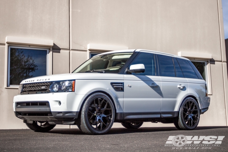 2013 Land Rover Range Rover Sport with 22" Gianelle Puerto in Gloss Black wheels