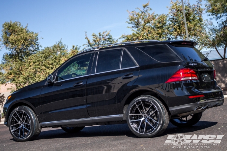 2016 Mercedes-Benz GLE/ML-Class with 22" Gianelle Monaco in Black Machined wheels