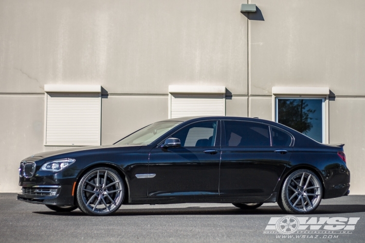 2013 BMW 7-Series with 22" Gianelle Monaco in Graphite wheels
