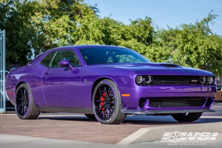 2016 Dodge Challenger with 22" Lexani Forged LS-101 in Custom wheels