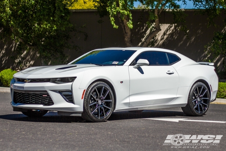 2016 Chevrolet Camaro with 20" Lexani Gravity in Gloss Black (CNC Accents) wheels