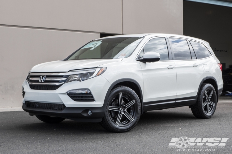 2016 Honda Pilot with 20" Giovanna Dublin-5 in Black Machined wheels