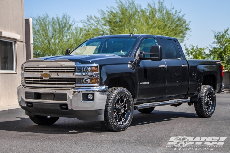 2015 Chevrolet Silverado 2500HD with 20" Hostile Off Road H102 Havoc-8 in Gloss Black Milled (Blade Cut) wheels