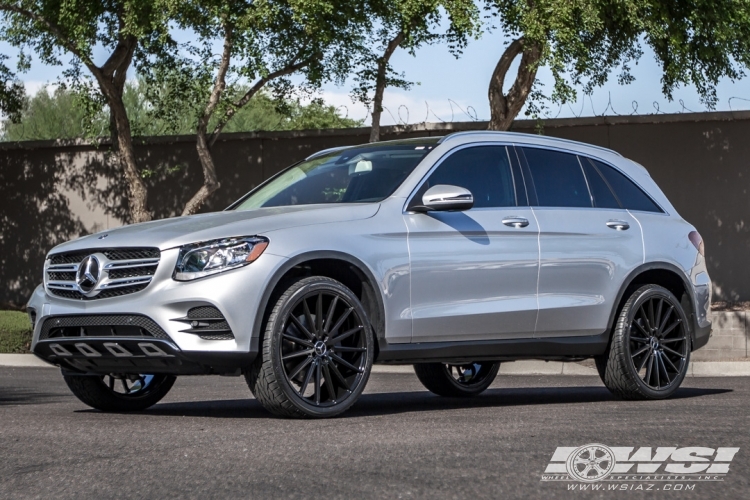 2016 Mercedes-Benz GLC-Class with 22" Gianelle Verdi in Gloss Black wheels