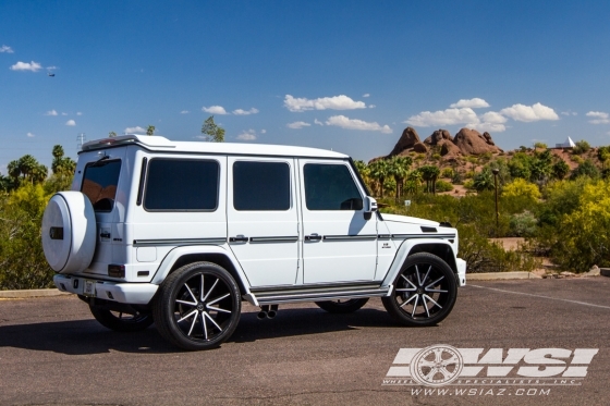 2015 Mercedes-Benz G-Class with 24" Vellano VRV in Custom wheels