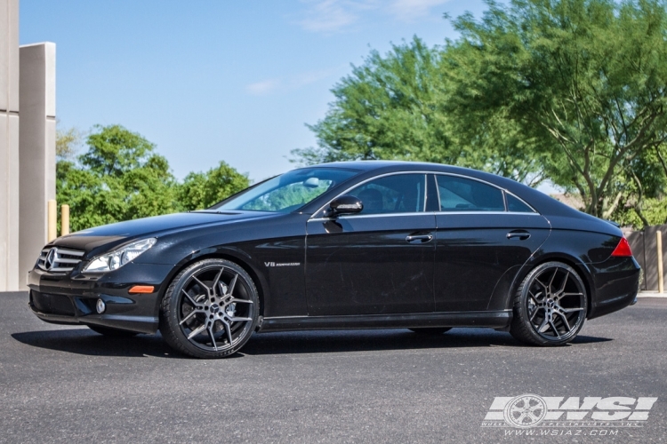 2006 Mercedes-Benz CLS-Class with 20" Giovanna Haleb in Black Smoked wheels