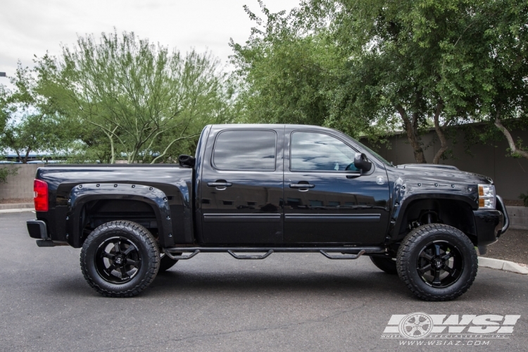 2013 Chevrolet Silverado 1500 with 20" Hostile Off Road H101 Knuckles-6 in Black (Asphalt) wheels