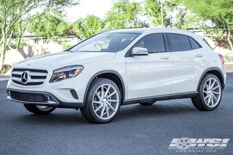 2017 Mercedes-Benz GLA-Class with 20" Vossen CVT in Silver Metallic wheels