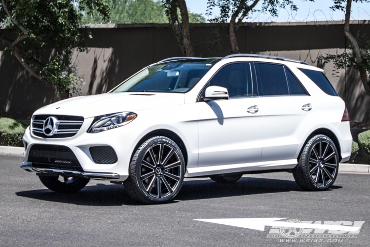 2016 Mercedes-Benz GLE/ML-Class with 22" Gianelle Santoneo in Matte Black (Ball Cut Details) wheels