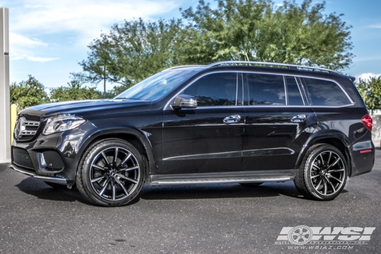 2017 Mercedes-Benz GLS/GL-Class with 22" Gianelle Cuba-10 in Matte Black (w/Ball Cut Details) wheels