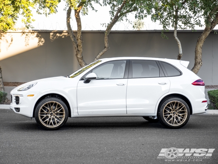 2017 Porsche Cayenne with 22" Vorsteiner V-FF 107 in Silver (Brushed Aluminum) wheels