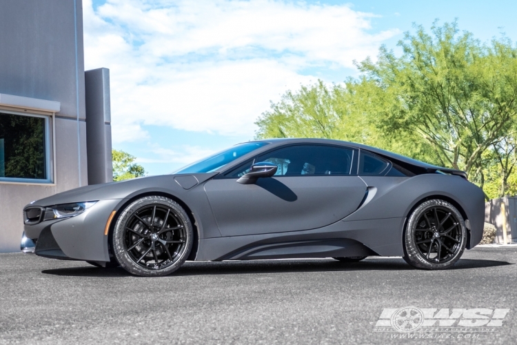 2016 BMW i8 with 20" BBS CI-R in Platinum (SS Rim Protector) wheels