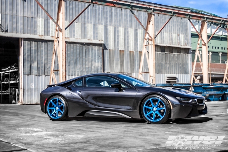 2016 BMW i8 with 20" Savini BM-10 in Titanium wheels