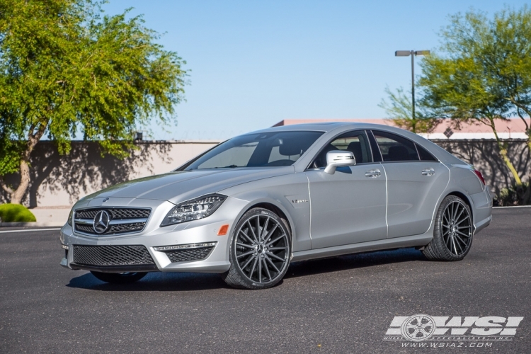 2012 Mercedes-Benz CLS-Class with 20" Gianelle Verdi in Gloss Black Machined wheels