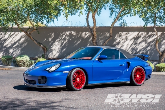 2005 Porsche 911 with Powder Coating Porsche 911 Turbo in Red wheels