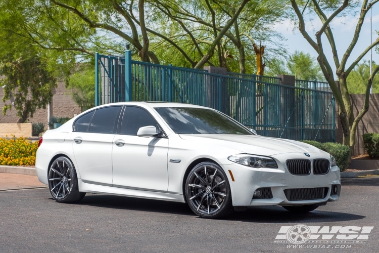 2014 BMW 5-Series with 20" Lexani CSS-15 in Gloss Black (Machined Tips) wheels