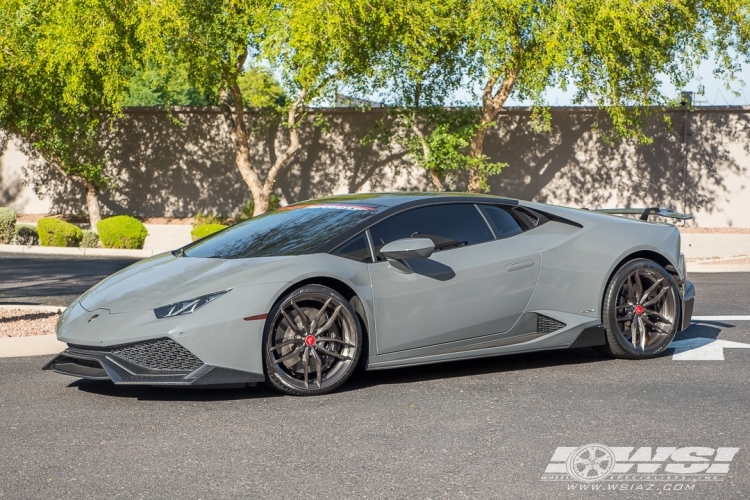 2015 Lamborghini Huracan with 20" Vorsteiner V-FF 105 in Graphite (Carbon Graphite) wheels