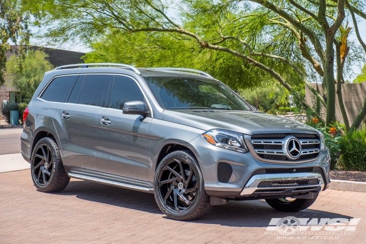 2017 Mercedes-Benz GLS/GL-Class with 22" Lexani Cyclone in Gloss Black wheels