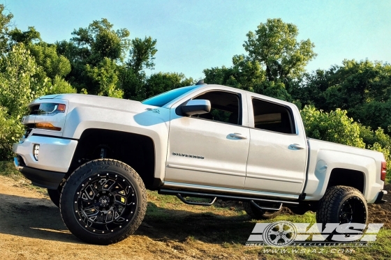  Chevrolet Silverado 1500 with RBP - Rolling Big Power 65R Glock in Gloss Black (CNC Accents) wheels