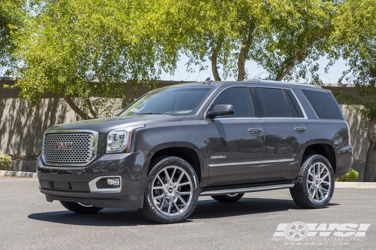 2017 GMC Yukon with 22" Avenue A614 in Chrome wheels