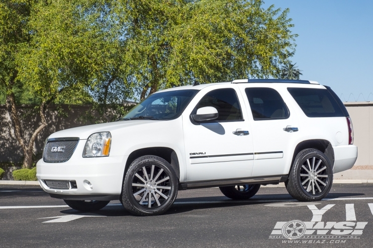 2012 GMC Yukon with 22" MKW M118 in Gloss Black (Machined Face) wheels