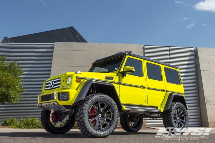 2017 Mercedes-Benz G-Class with 24" Forgiato Reggiseni-M in Custom wheels