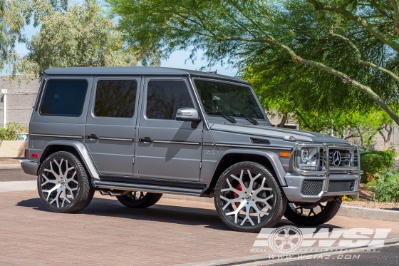 2016 Mercedes-Benz G-Class with 24" Forgiato Drea-M in Custom wheels