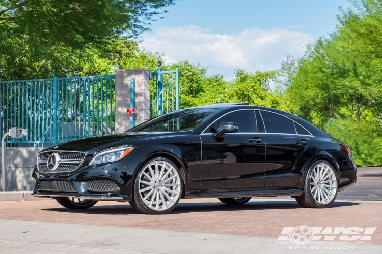 2017 Mercedes-Benz CLS-Class with 21" Vossen VFS-2 in Silver wheels