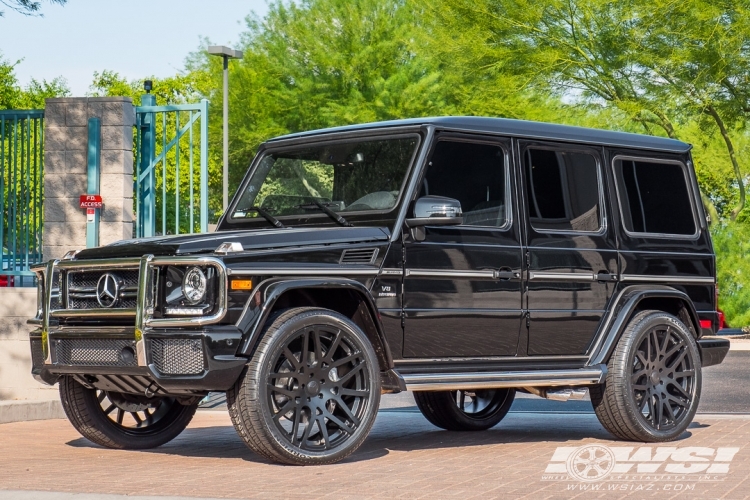 2017 Mercedes-Benz G-Class with 24" Forgiato Maglia-M in Custom wheels