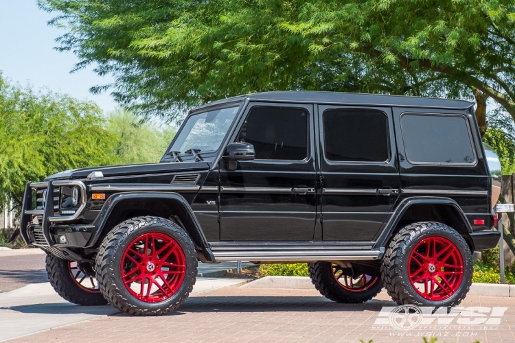 2015 Mercedes-Benz G-Class with 22" Forgestar F14 in Gloss Gunmetal wheels