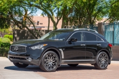 Infiniti QX70