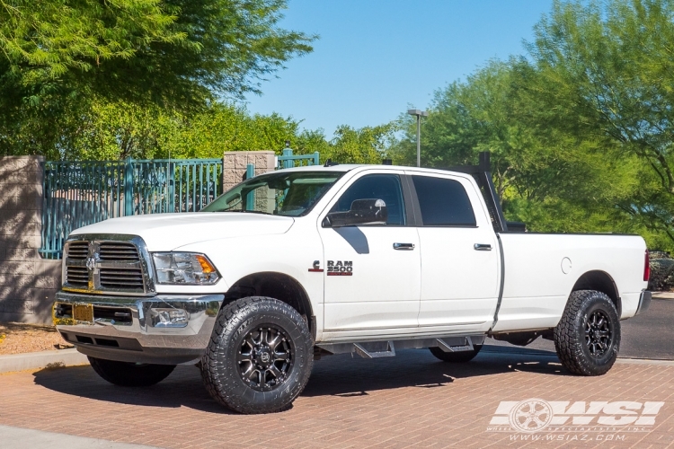 2017 Ram Pickup with 18"   in  wheels