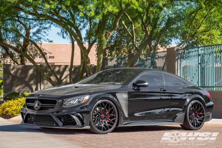 2016 Mercedes-Benz S-Class with 22" Forgiato Blocco-ECL in Custom wheels