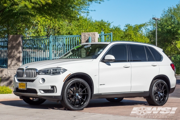 2014 BMW X5 with 22" Gianelle Davalu in Satin Black wheels