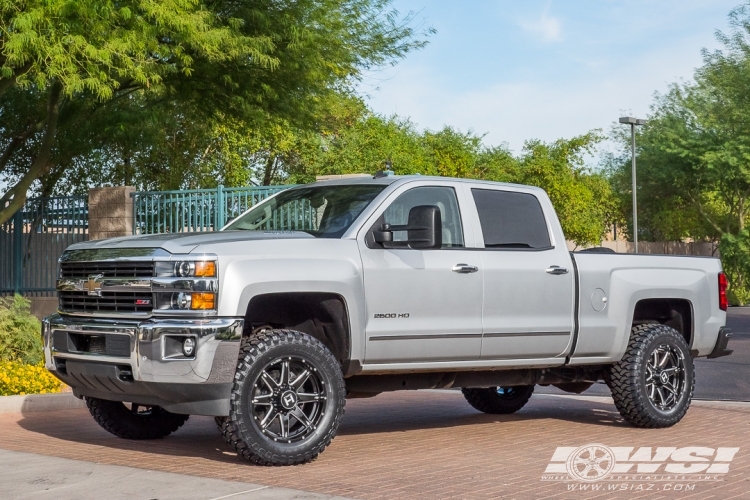 2015 Chevrolet Silverado 2500HD with 20" Hostile Off Road H109 Alpha in Gloss Black Milled (Blade Cut) wheels