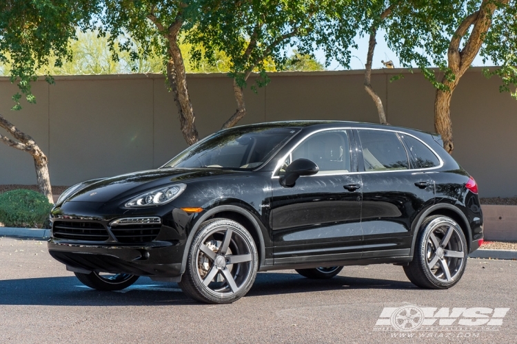 2011 Porsche Cayenne with 22" Vossen CV3-R in Gloss Graphite wheels