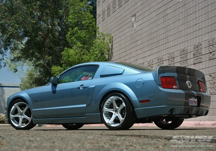 2007 Ford Mustang with 20" Giovanna Dalar-5 in Chrome wheels