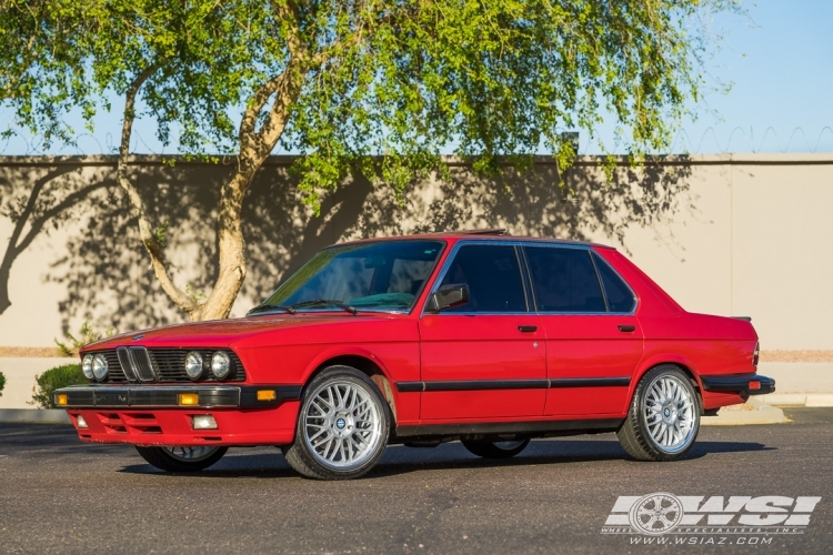 1987 BMW 5-Series with 18" Beyern Mesh in Silver (Mirror Cut Lip) wheels